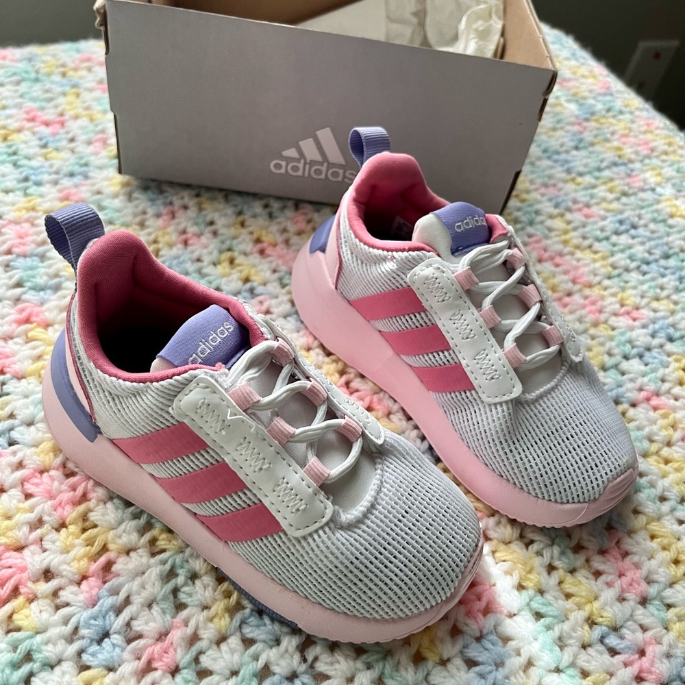 Brand New Toddler Adidas Racer TR211